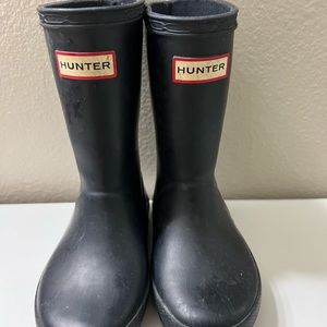 Toddler Navy Hunter Boots- very good condition